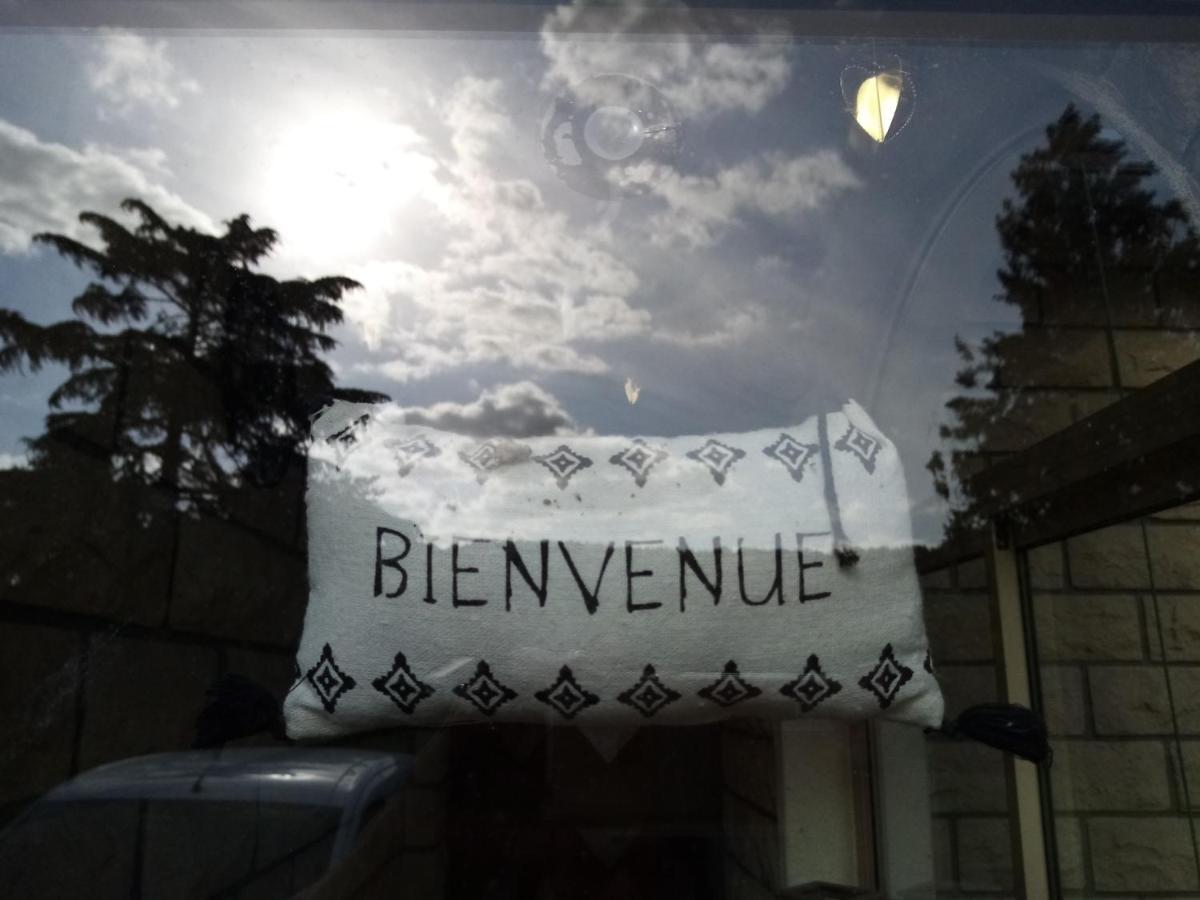 Havre De Paix Au Bords De L'Eure - Divers Hebergements Garennes-sur-Eure Buitenkant foto