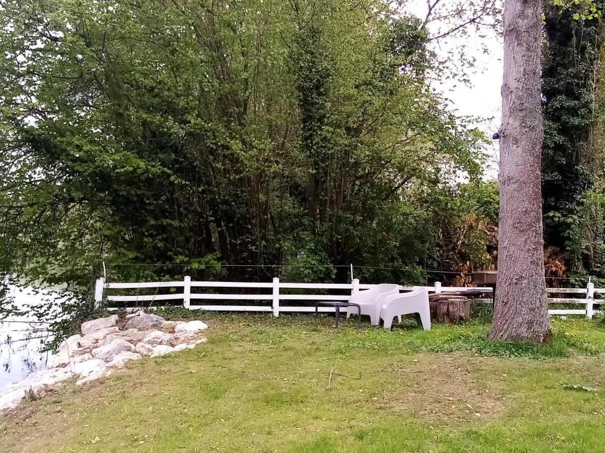 Havre De Paix Au Bords De L'Eure - Divers Hebergements Garennes-sur-Eure Buitenkant foto