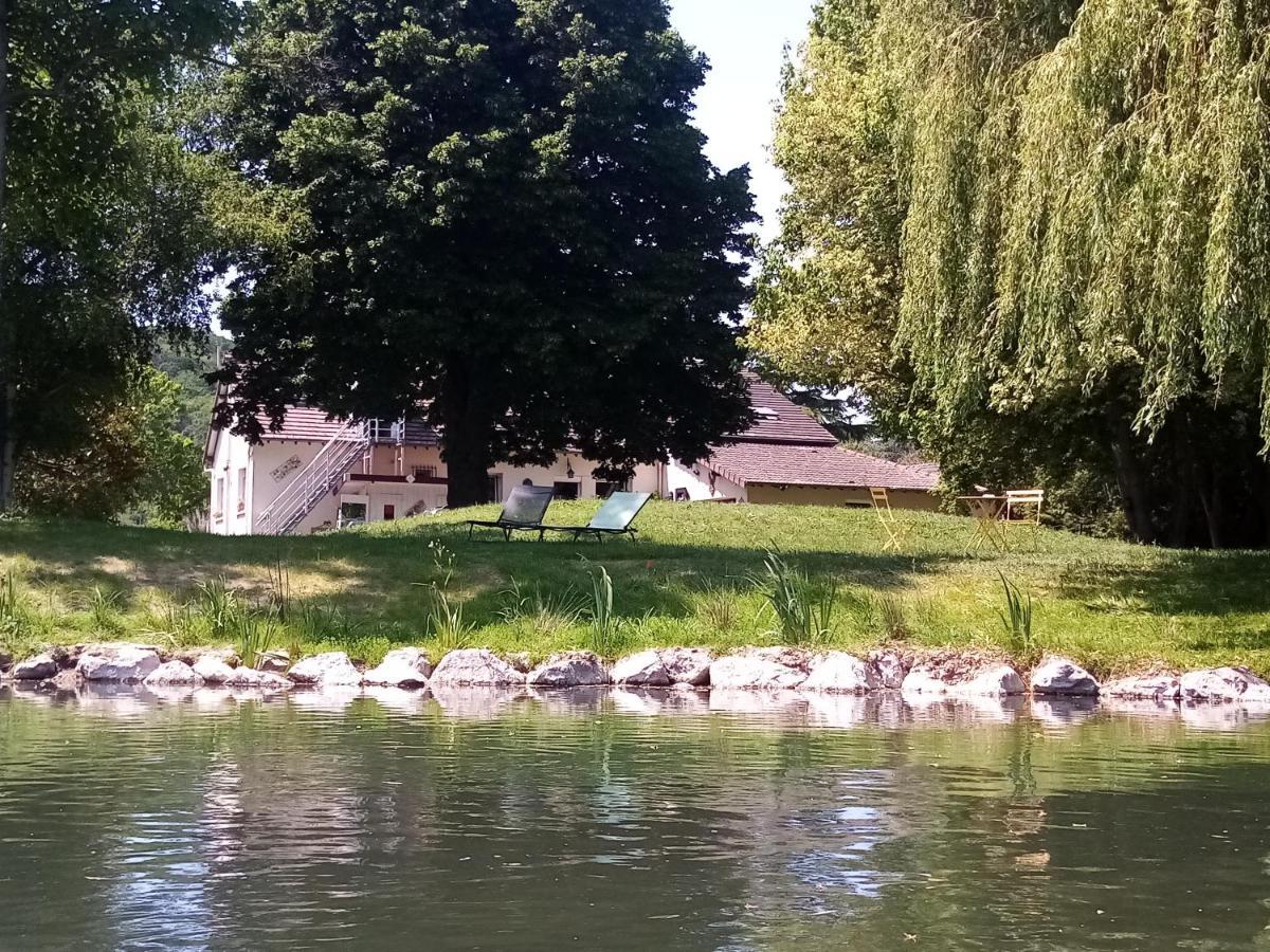 Havre De Paix Au Bords De L'Eure - Divers Hebergements Garennes-sur-Eure Buitenkant foto