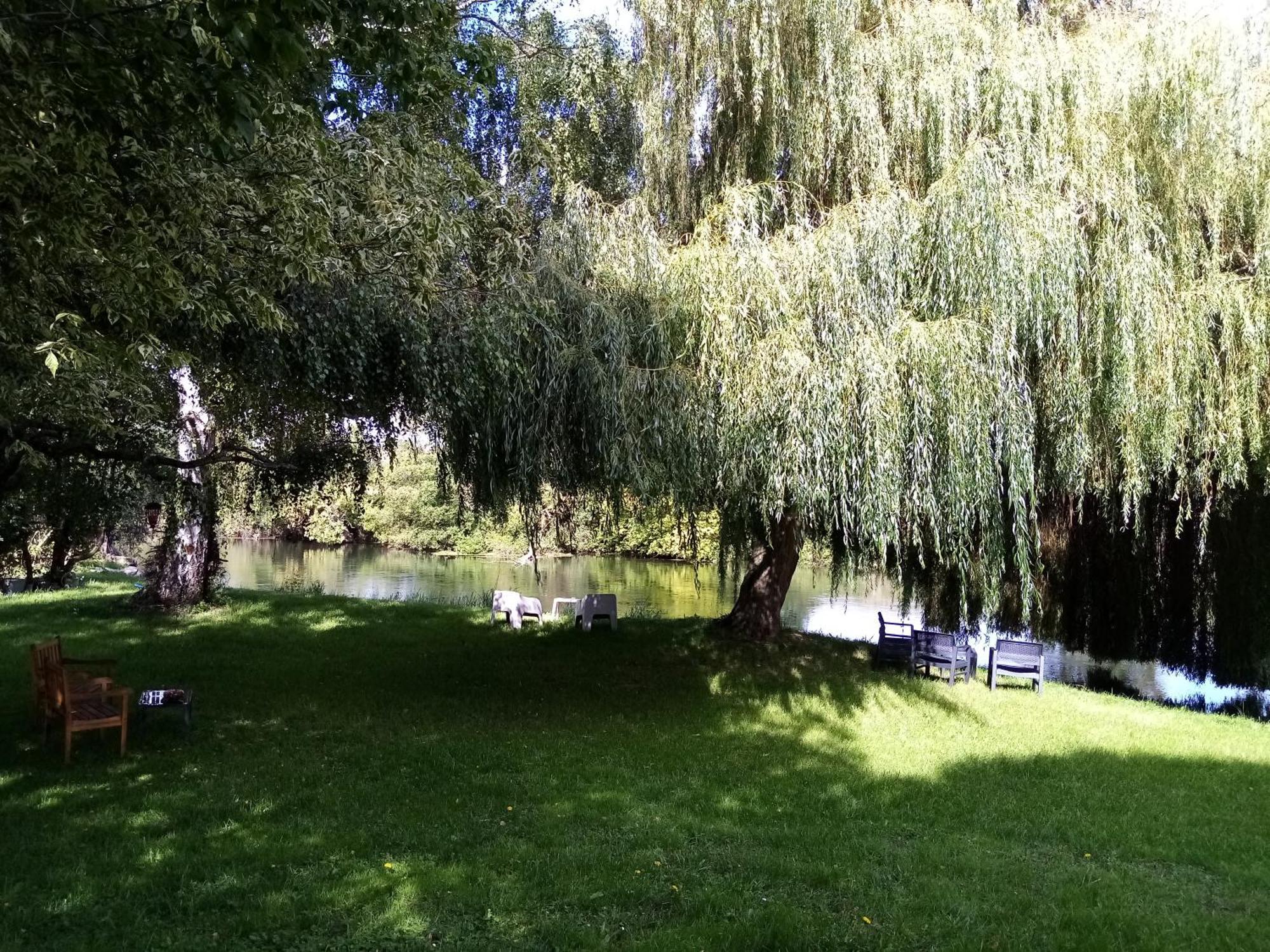 Havre De Paix Au Bords De L'Eure - Divers Hebergements Garennes-sur-Eure Buitenkant foto